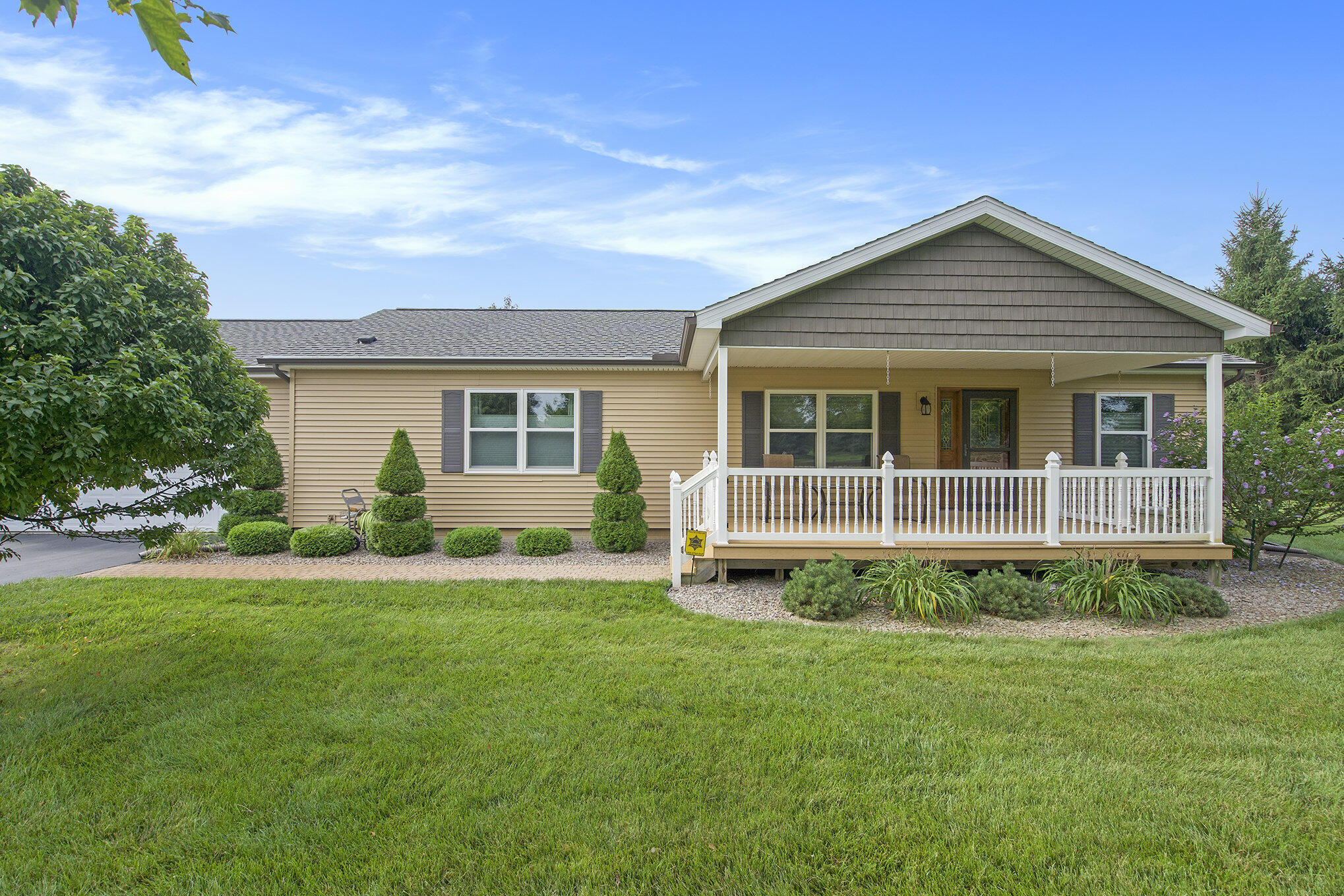 12453 Wilbur Road Clinton, MI 49236 - Photo 1 of 23 001_dsc01157_196
