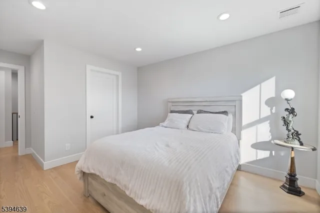 $1,249,000 | 574 Ridgedale Avenue, East Hanover, NJ 07936