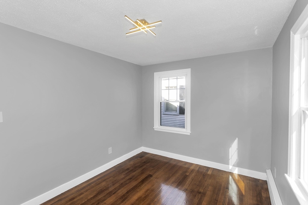 49 Bennett Street Chicopee, MA 01013 - Photo 24 of 41