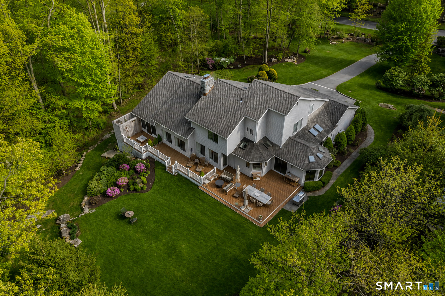 9 Green Lane Ridgefield, CT 06877 - Photo 37 of 40 an aerial view of a house with a garden