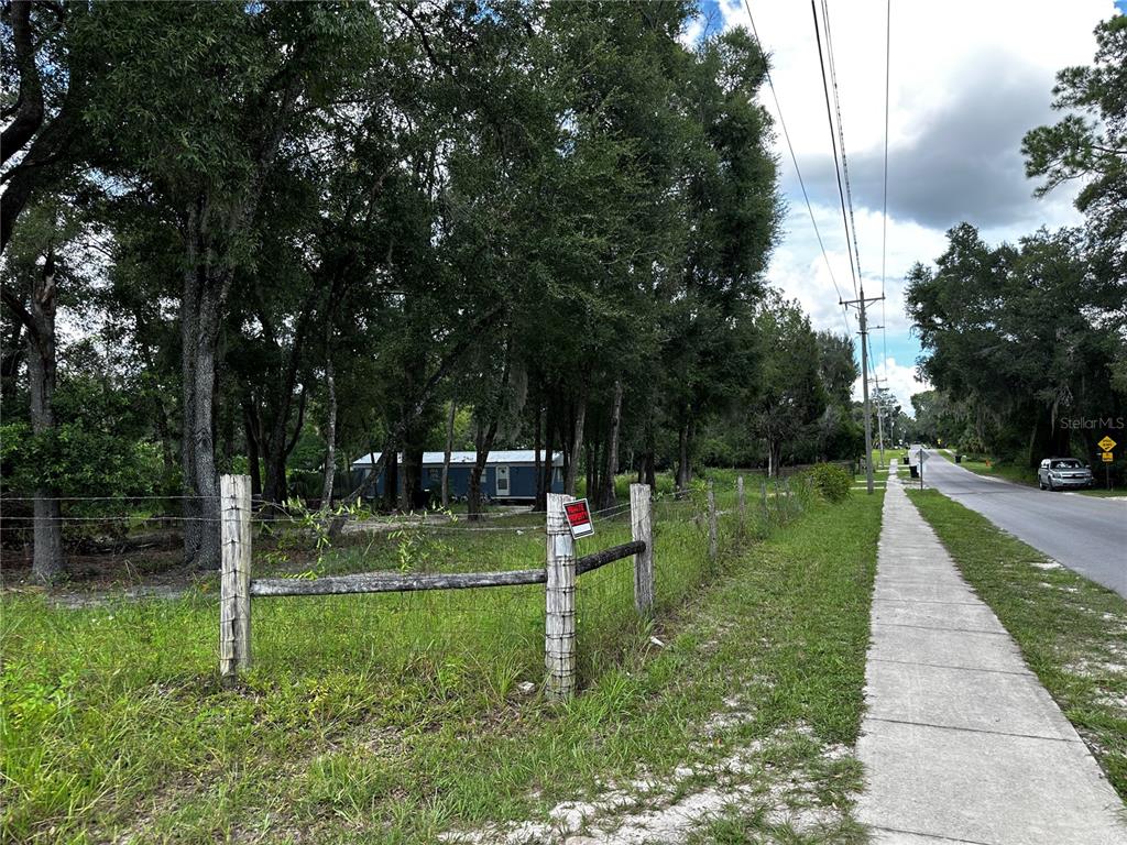 418 North Pine Street Bronson, FL 32621 - Photo 6 of 61 Gallery Image 6
