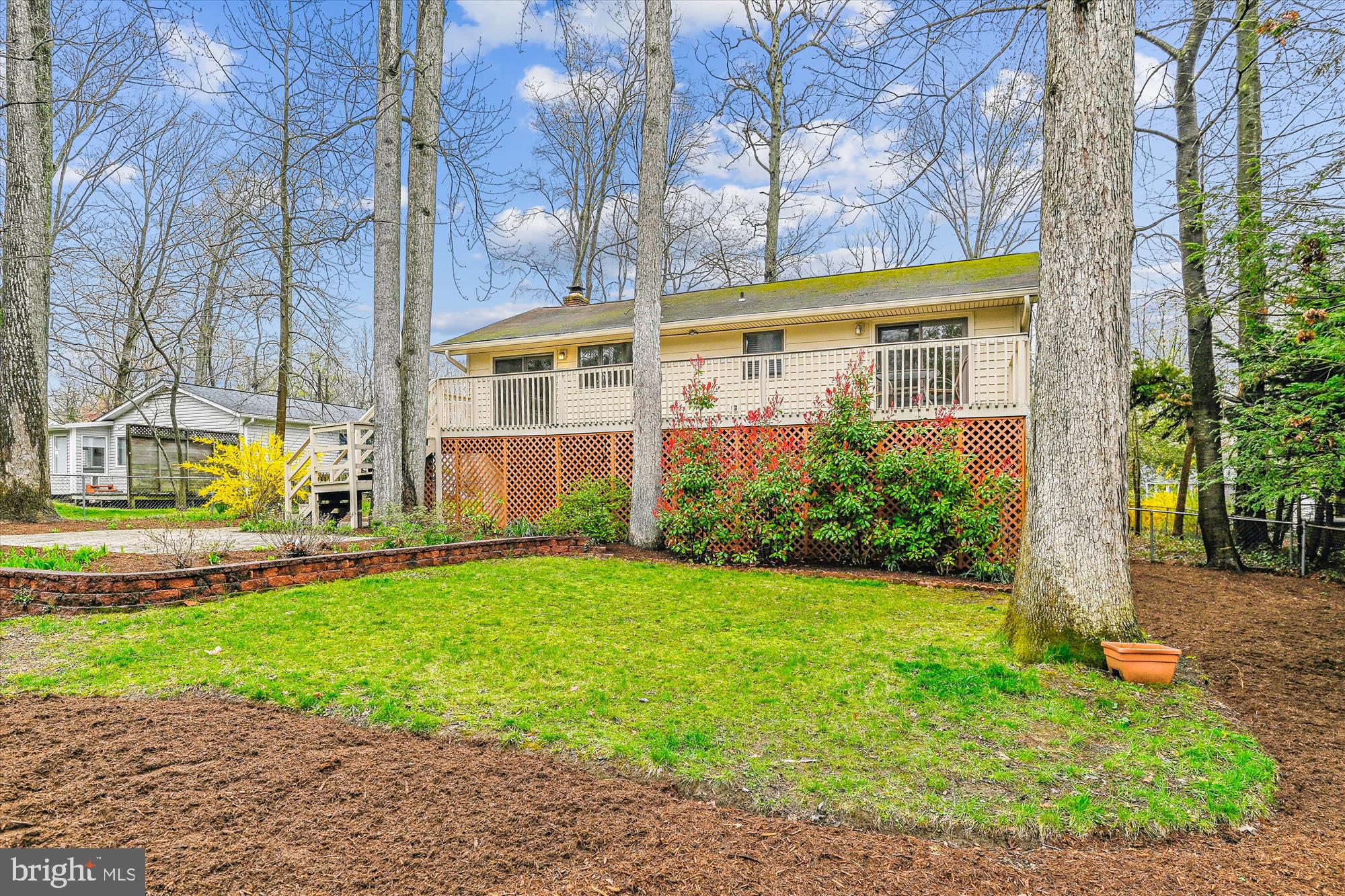 1019 A Old Bay Ridge Road Annapolis, MD 21403 - Photo 20 of 65 Huge backyard