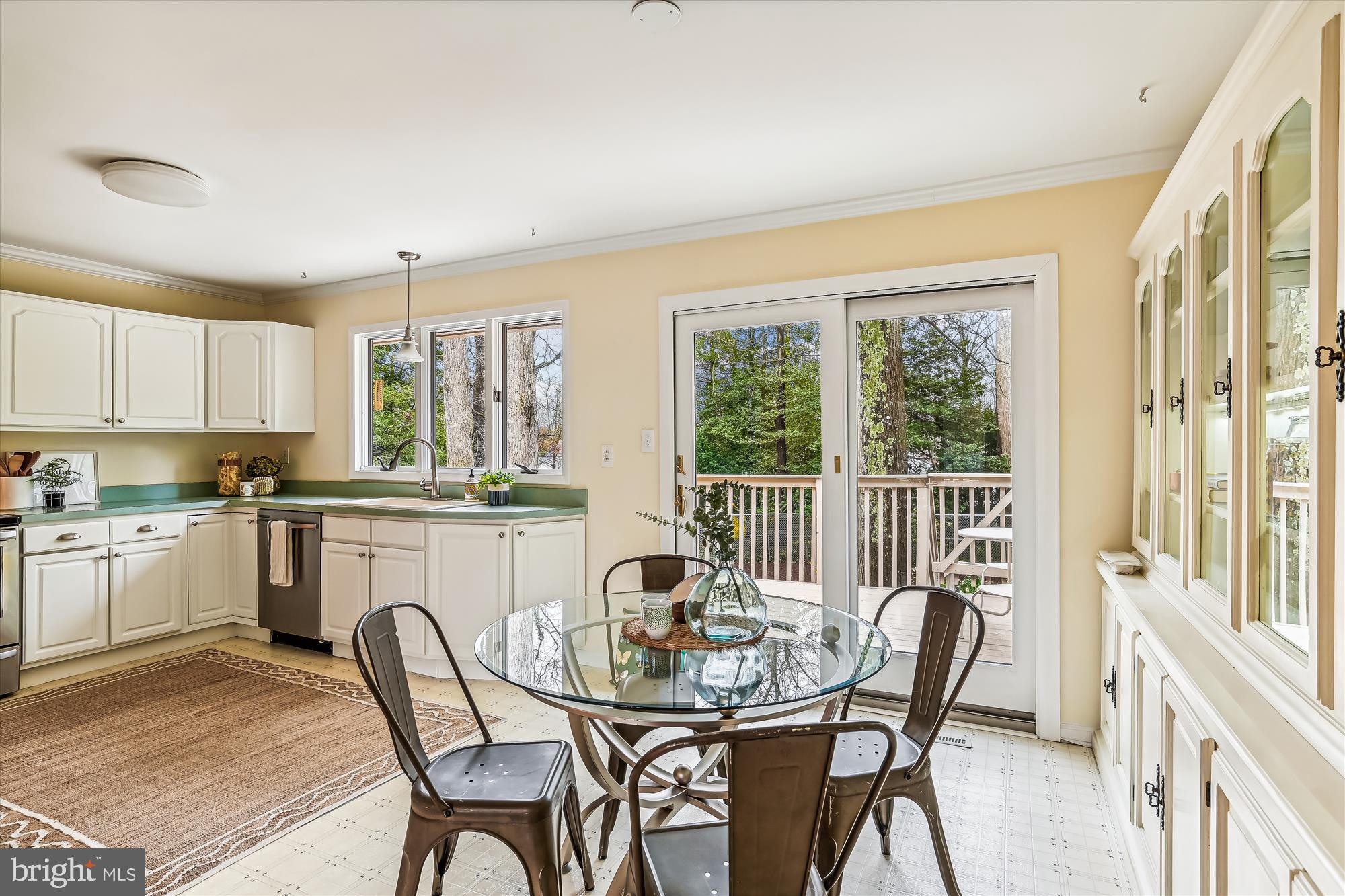 1019 A Old Bay Ridge Road Annapolis, MD 21403 - Photo 7 of 65 Dining area