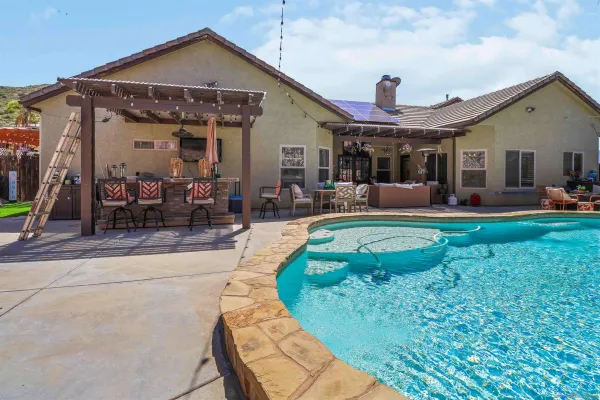 $1,399,900 | 1804 Vista De La Montana, El Cajon, CA 92019