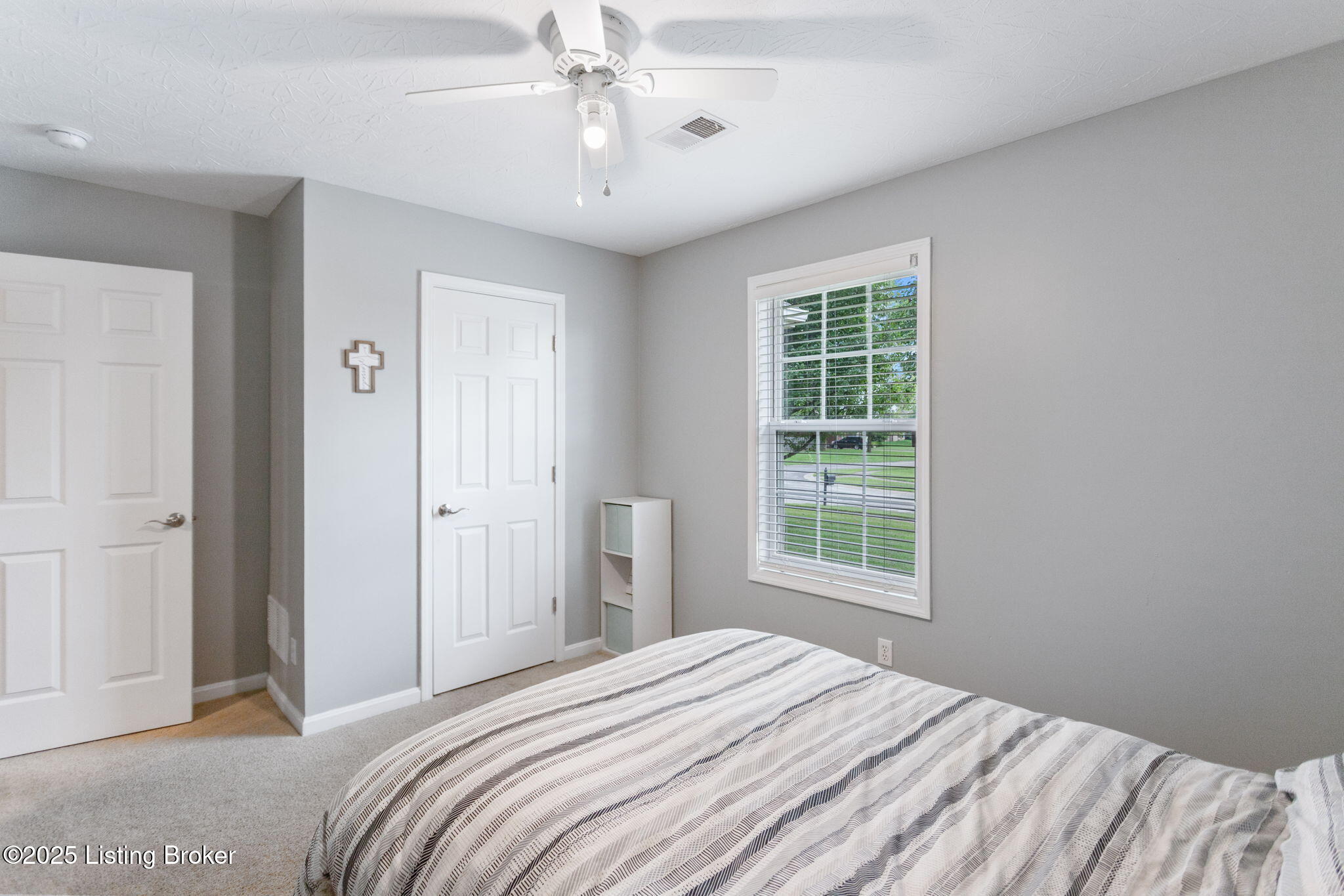 405 Forest Ridge Drive Mount Washington, KY 40047 - Photo 25 of 42 405 Forest Ridge Dr-36