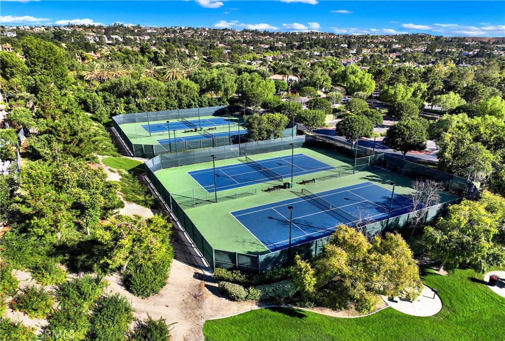 10 Jenny Lane Ladera Ranch, CA 92694 - Photo 60 of 64 Tennis and pickleball courts