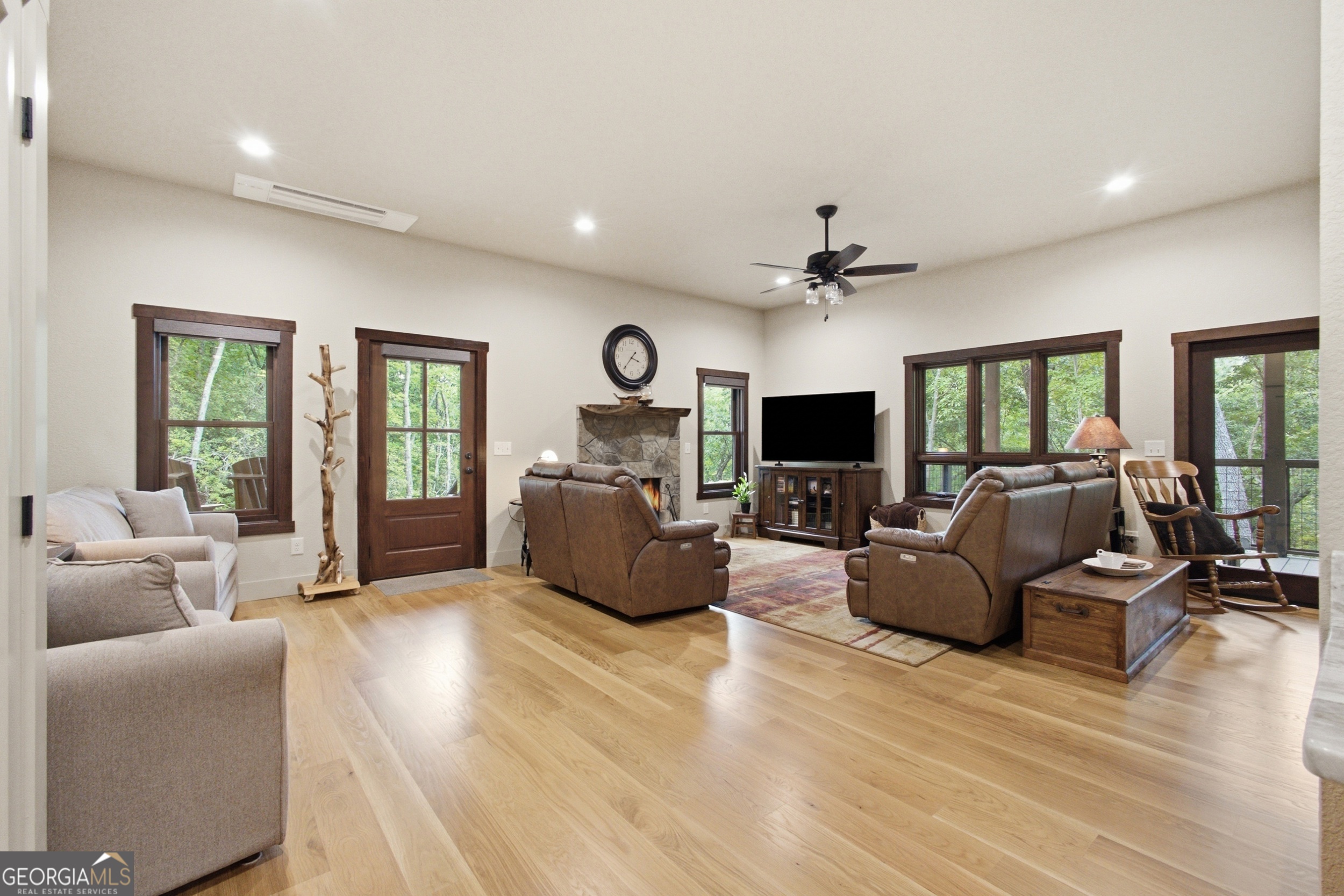 3014 Oakey Mountain Road Clarkesville, GA 30523 - Photo 7 of 44 Gallery Image 7