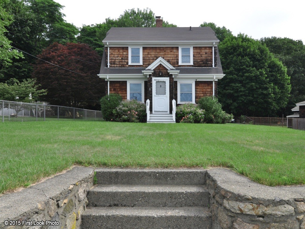 2148 Main Road Tiverton, RI 02878 - Photo 18 of 30