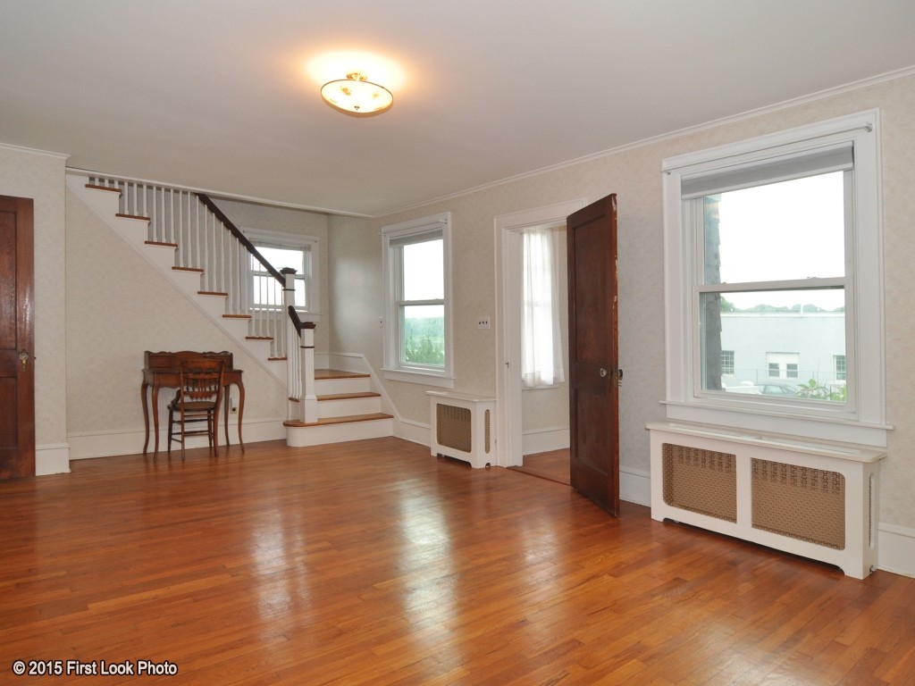 2148 Main Road Tiverton, RI 02878 - Photo 2 of 30