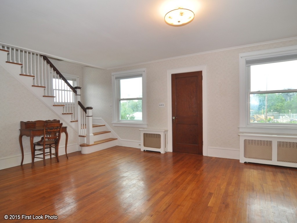 2148 Main Road Tiverton, RI 02878 - Photo 5 of 30