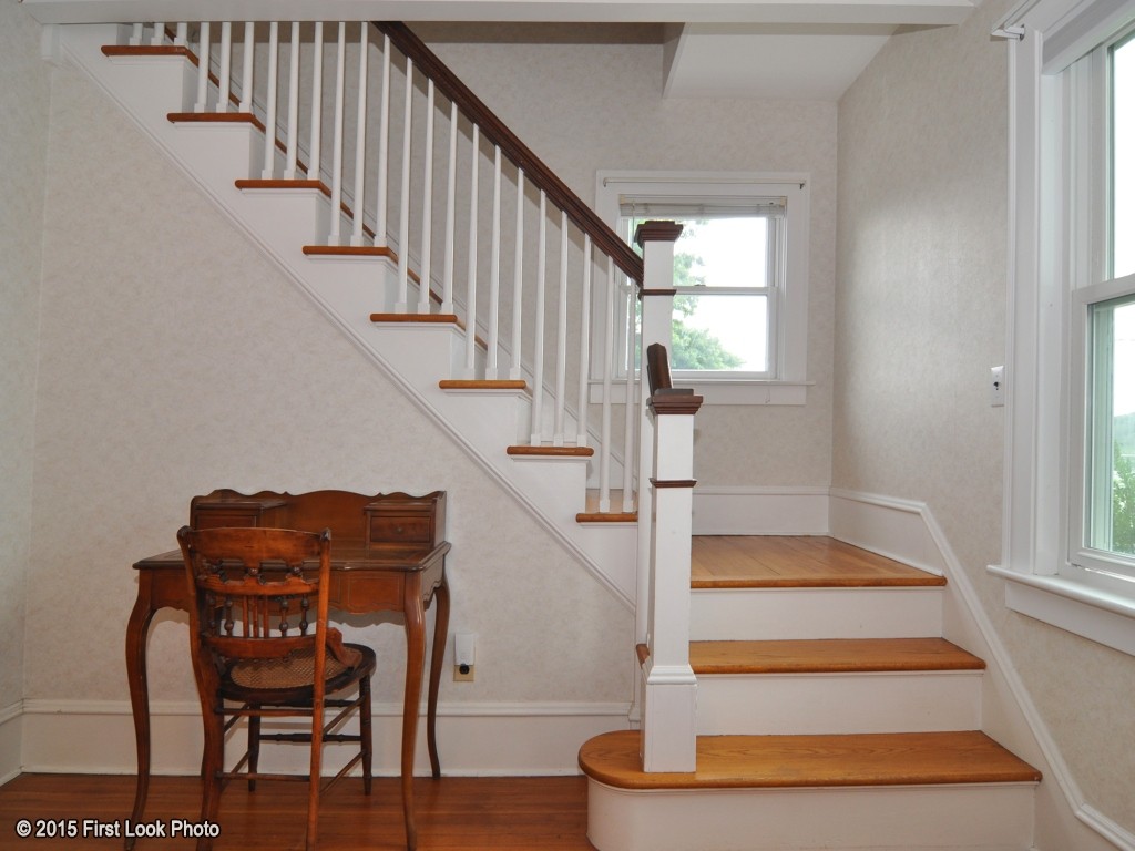 2148 Main Road Tiverton, RI 02878 - Photo 6 of 30