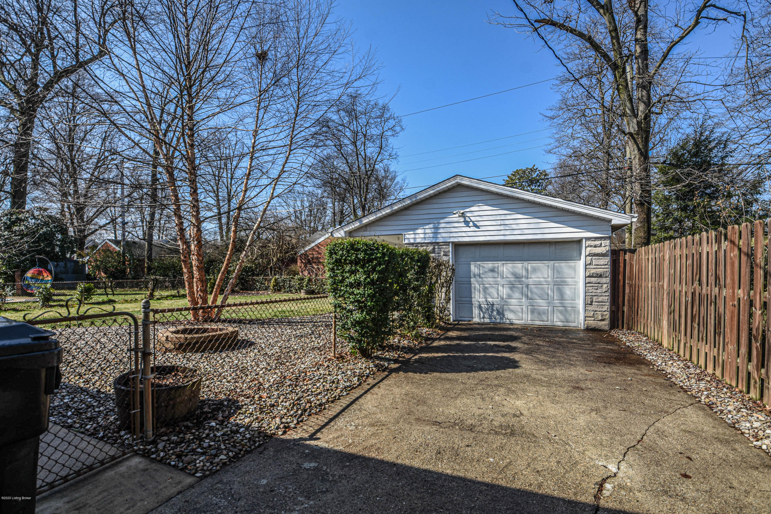 314 Bramton Road Louisville, KY 40207 - Photo 27 of 31 (38 of 43)