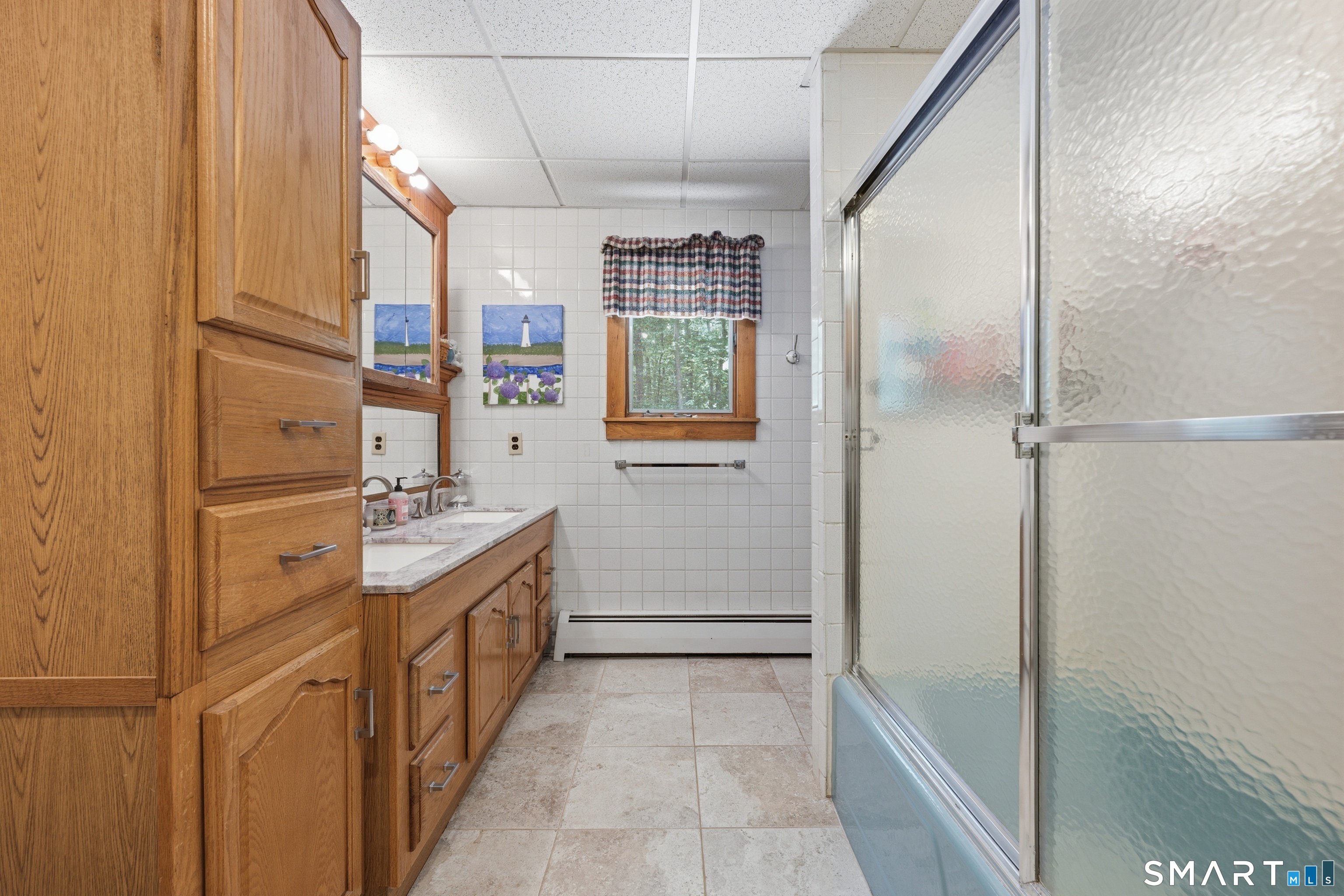 345 Rimmon Road Woodbridge, CT 06525 - Photo 30 of 40 Second floor full bathroom #2