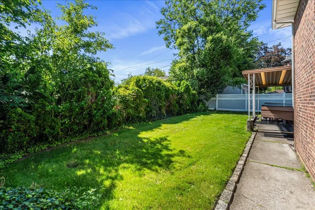 $1,290,000 | 157 Birch Drive, New Hyde Park, NY 11040