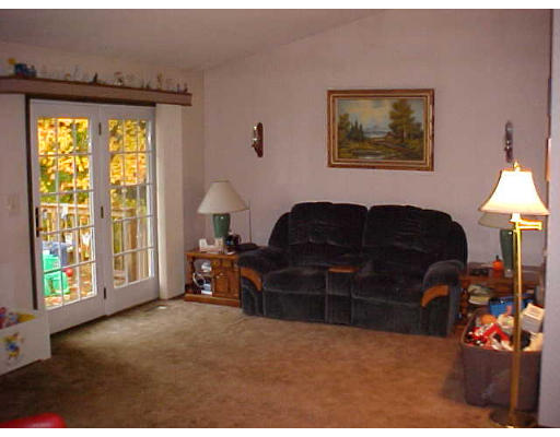 636 Benson Road Northbridge, MA 01588 - Photo 4 of 8 Gallery Image 4