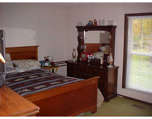 636 Benson Road Northbridge, MA 01588 - Photo 7 of 8 Gallery Image 7