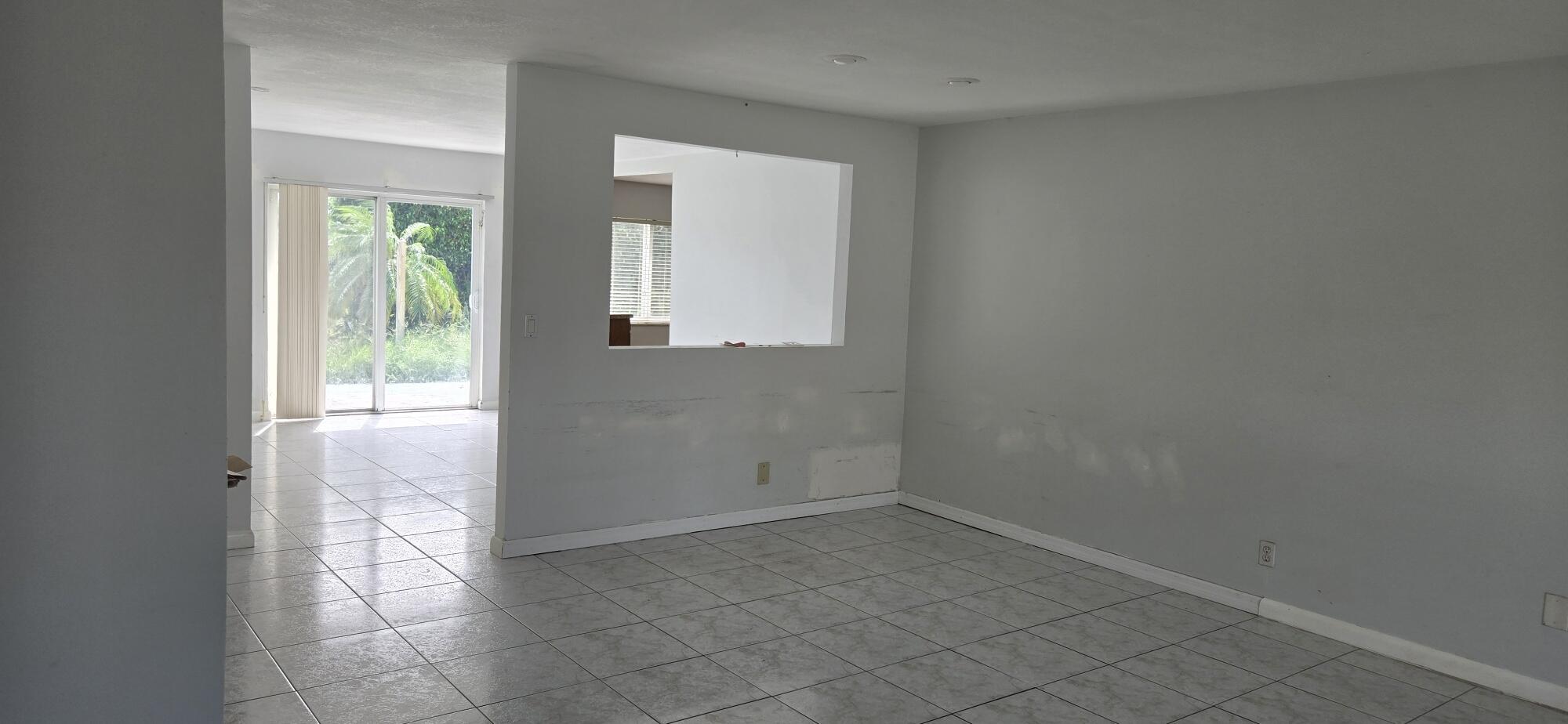 6158 Westfall Road Lake Worth, FL 33463 - Photo 15 of 24 20250929_135742_resized