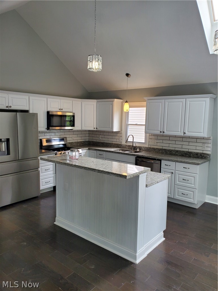 1412 Plainfield Road Cleveland, OH 44121 - Photo 9 of 26