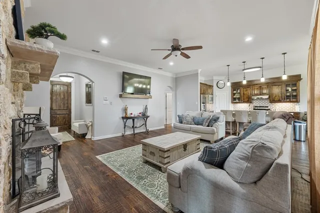 $520,000 | 152 Crenshaw Court, Stephenville, TX 76401