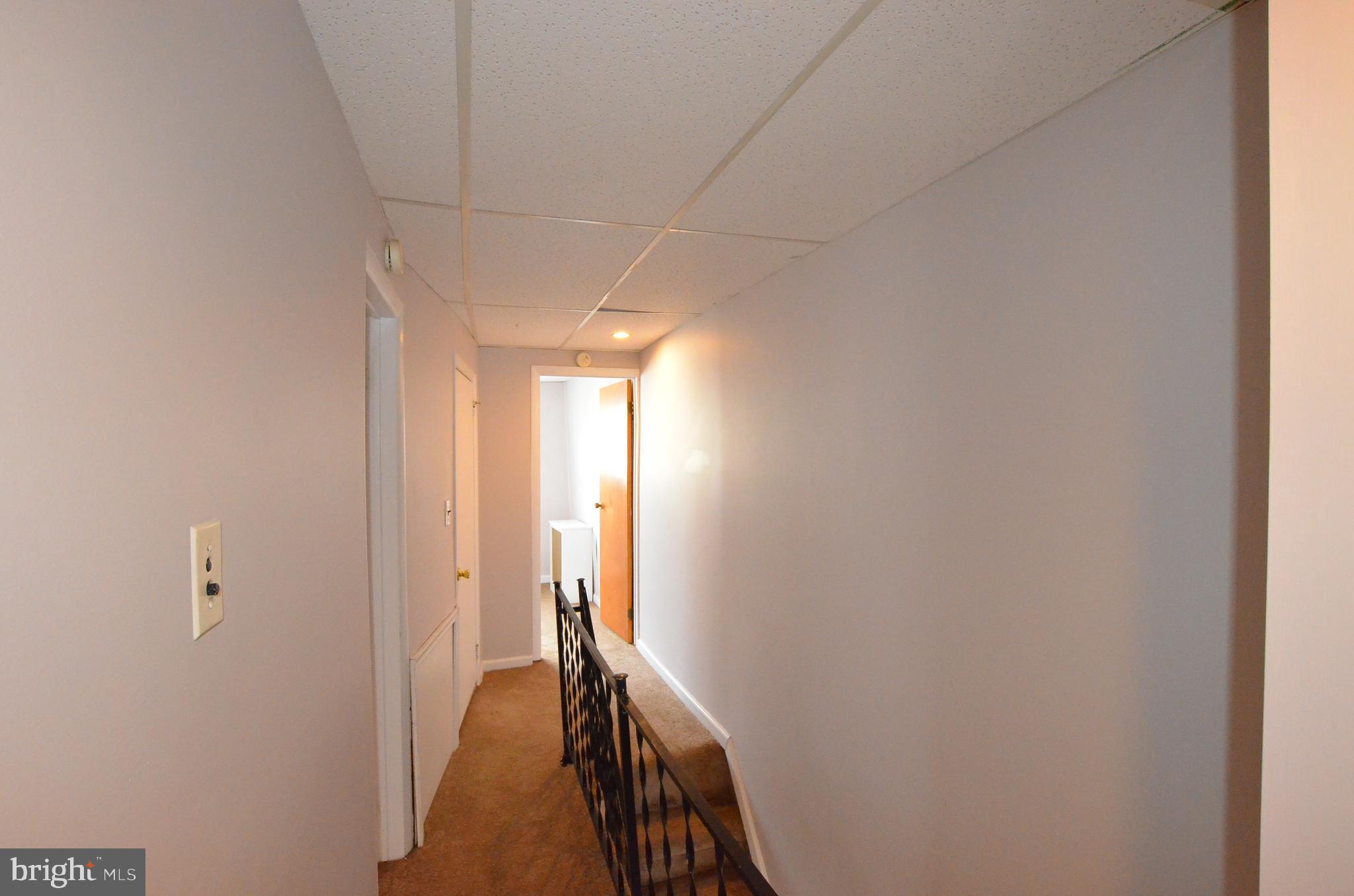 1031 Mercy Street Philadelphia, PA 19148 - Photo 11 of 13 2nd Floor Hallway