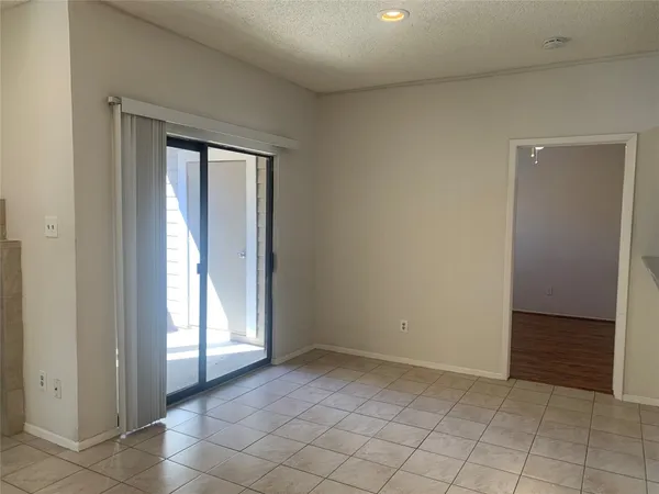 $1,550 | 2710 Grants Lake Boulevard, Unit C11, Sugar Land, TX 77479