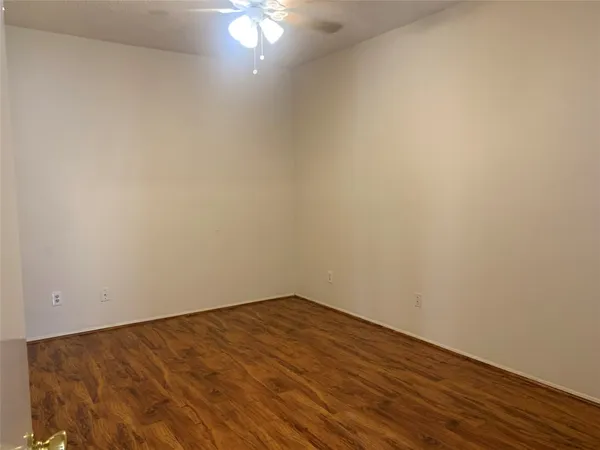 $1,550 | 2710 Grants Lake Boulevard, Unit C11, Sugar Land, TX 77479