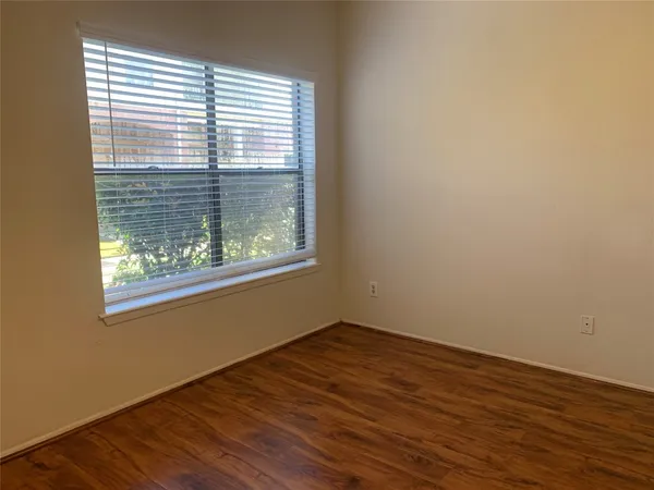 $1,550 | 2710 Grants Lake Boulevard, Unit C11, Sugar Land, TX 77479