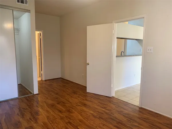 $1,550 | 2710 Grants Lake Boulevard, Unit C11, Sugar Land, TX 77479