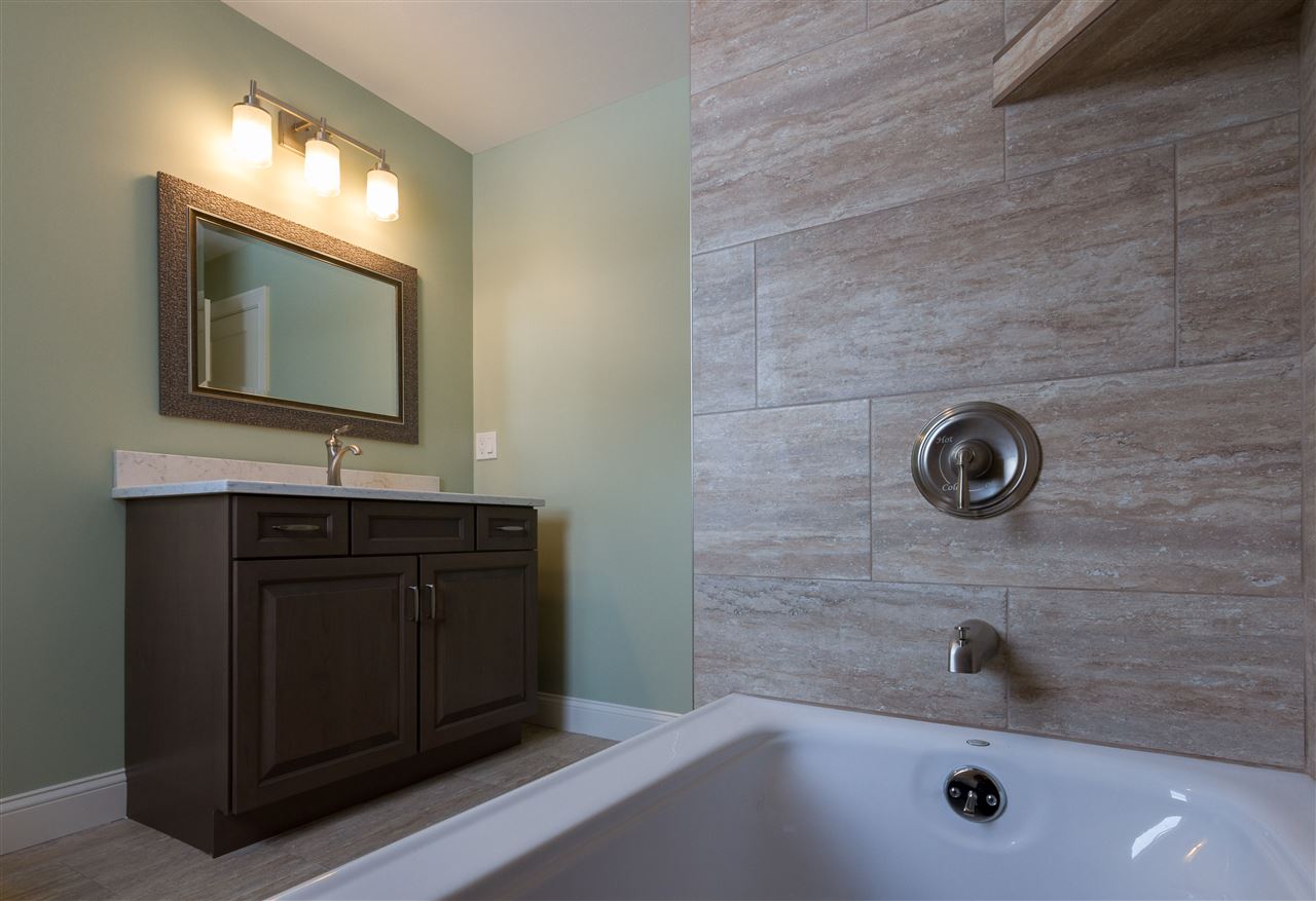 34 Rowe Farm Road, Unit 2050256 Gilford, NH 03249 - Photo 13 of 37
