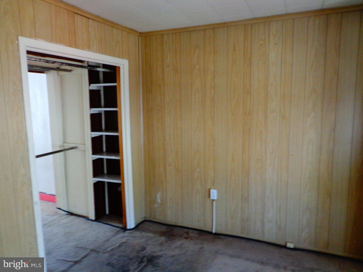 1327 Locust Street Reading, PA 19604 - Photo 10 of 13 Gallery Image 10