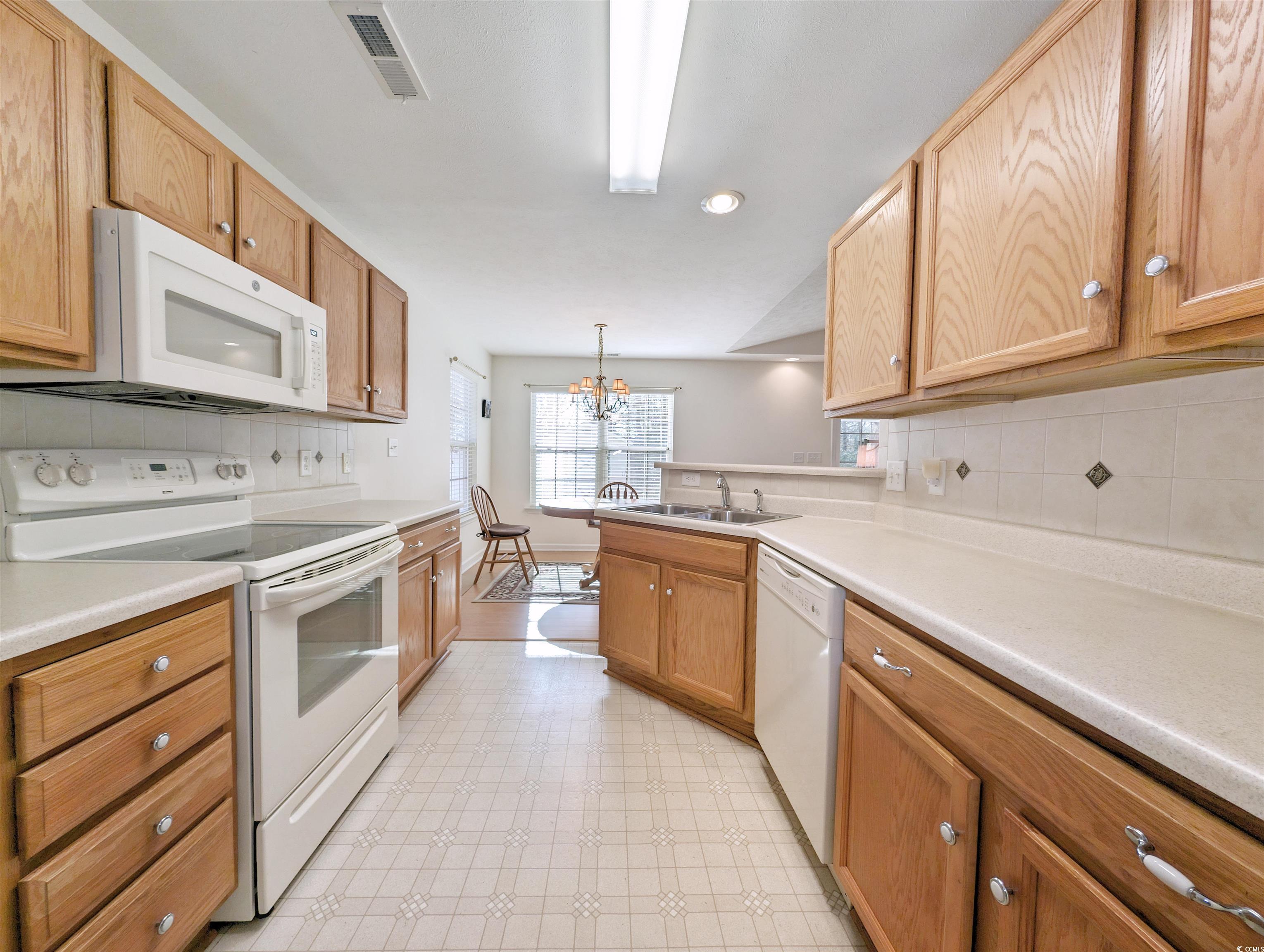 470 Sean River Road Conway, SC 29526 - Photo 10 of 32 Gallery Image 10