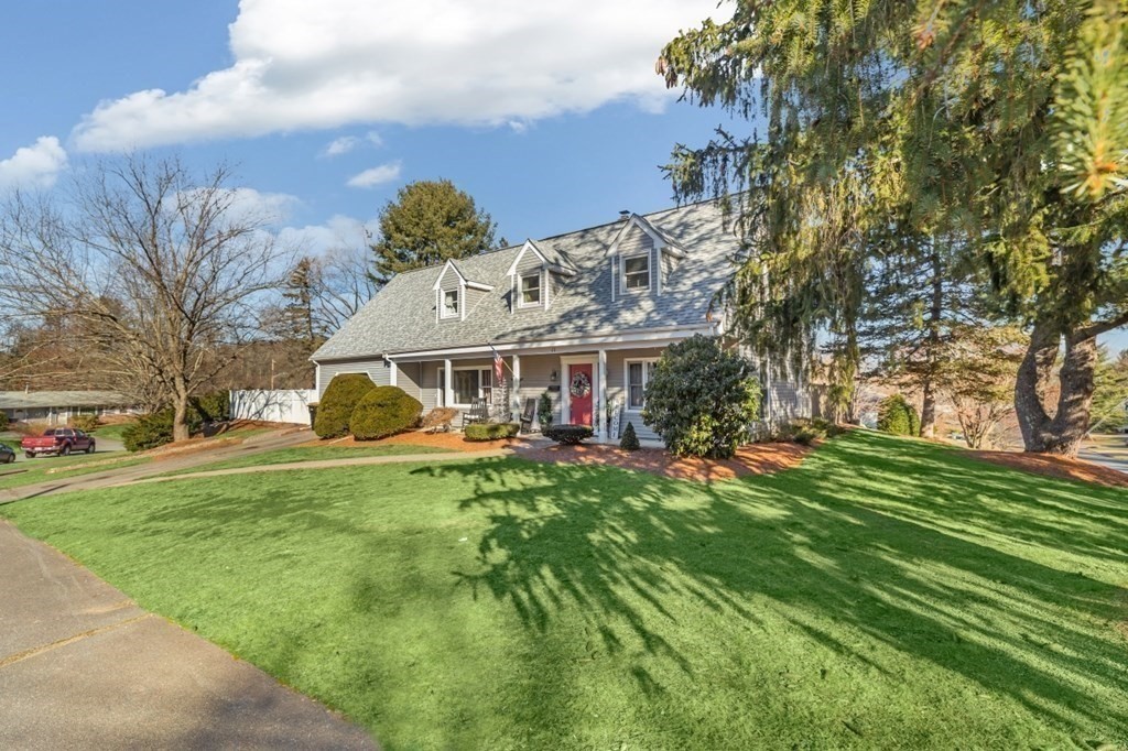11 Karen Road Framingham, MA 01701 - Photo 4 of 39 Gallery Image 4