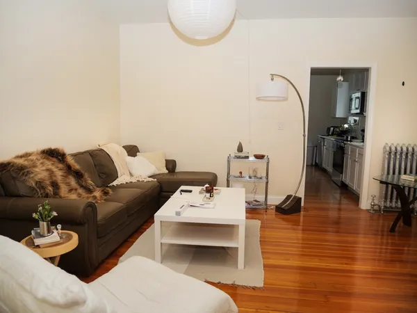 $4,700 | 10 Beals Street, Unit 2, Brookline, MA 02446