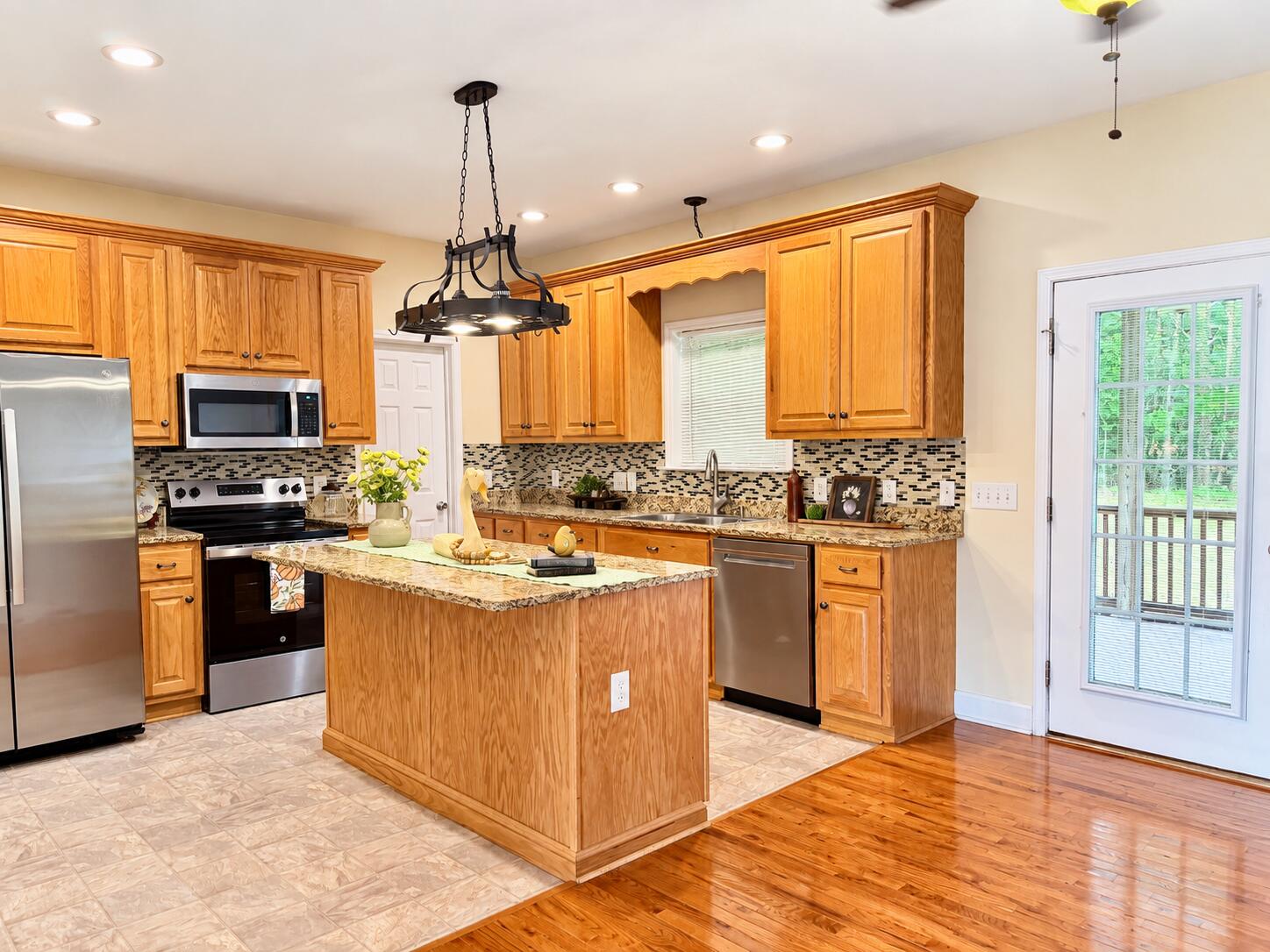 155 Benton Station Road Benton, TN 37307 - Photo 5 of 31 20