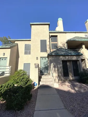 $2,100 | 101 North 7th Street, Unit 270, Phoenix, AZ 85006