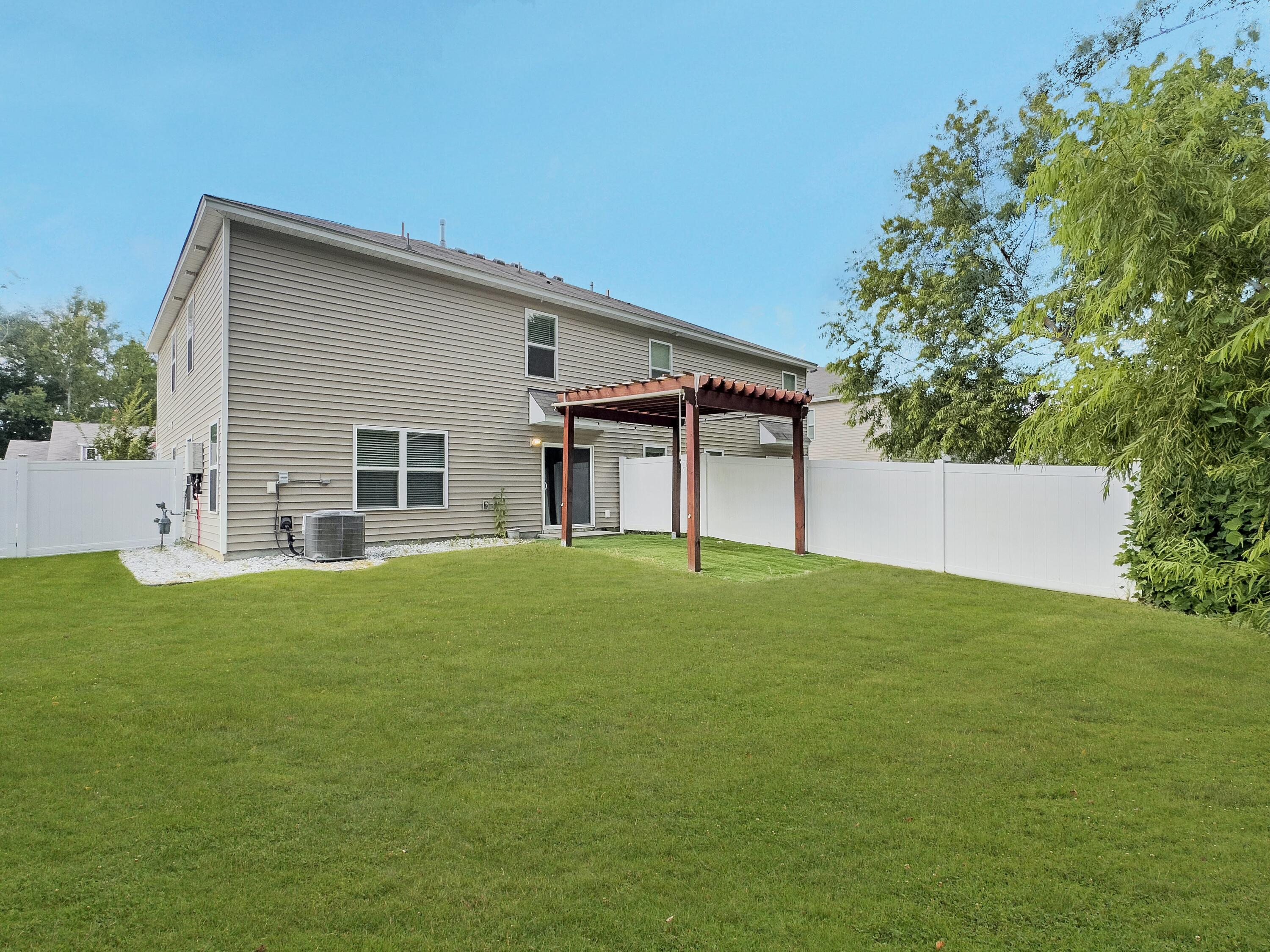 116 Bright Meadow Road Summerville, SC 29483 - Photo 7 of 39 Backyard