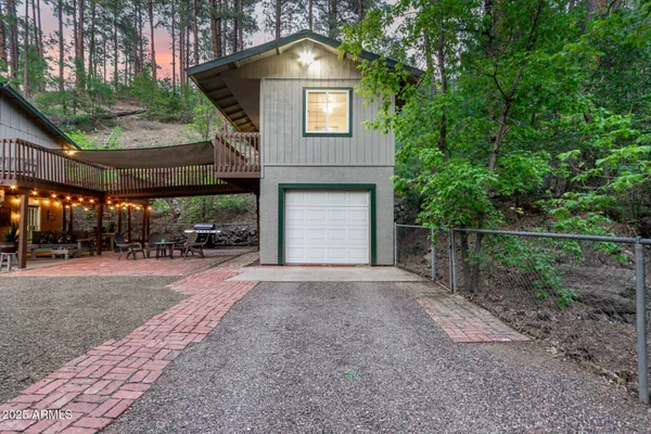 $535,000 | 8475 South Breezy Pine Road, Mayer, AZ 86333