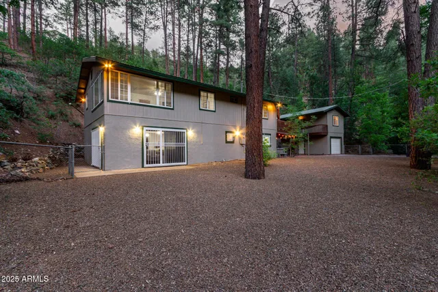 $537,000 | 8475 South Breezy Pine Road, Mayer, AZ 86333