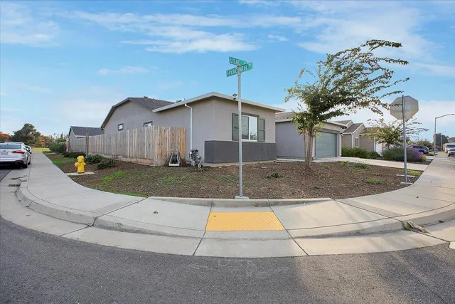 a view of a house with swimming pool