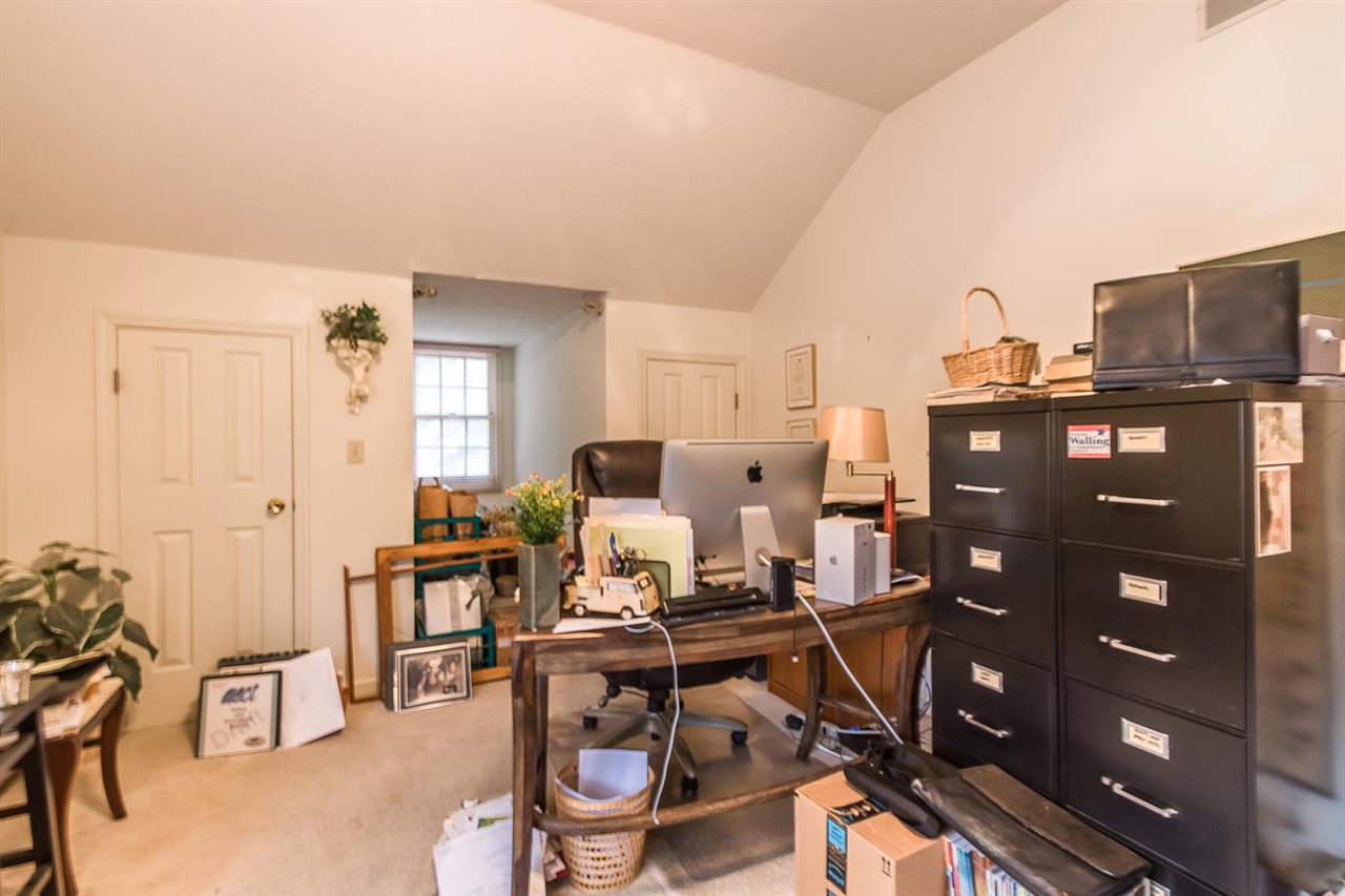 1115 Ridgemont Court Bloomington, IN 47401 - Photo 18 of 26 Gallery Image 18