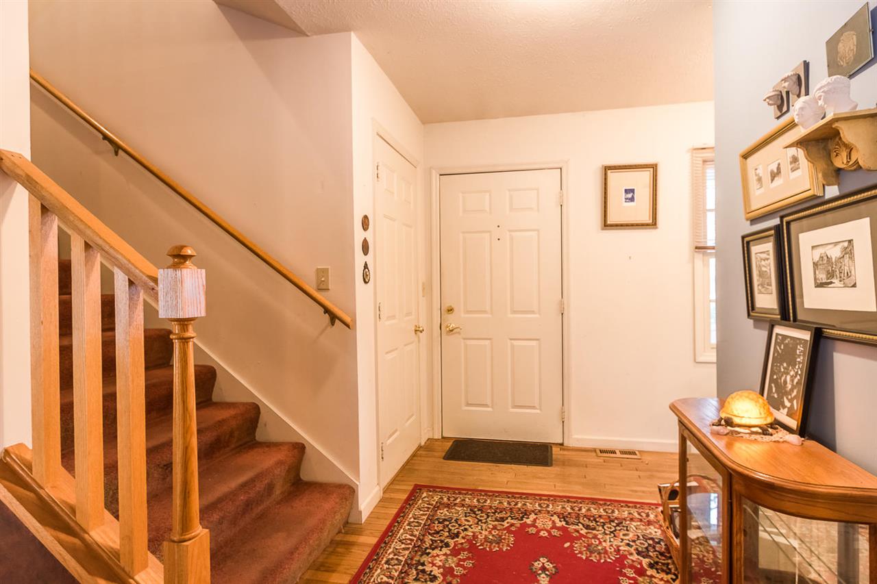 1115 Ridgemont Court Bloomington, IN 47401 - Photo 3 of 26 Gallery Image 3