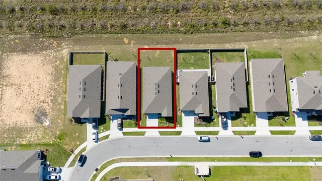 $1,900 | 564 Hennepin Loop, Lake Wales, FL 33898