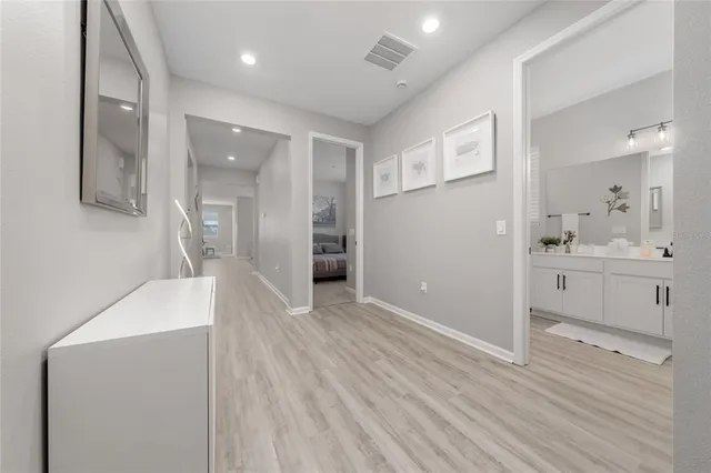 $1,900 | 564 Hennepin Loop, Lake Wales, FL 33898