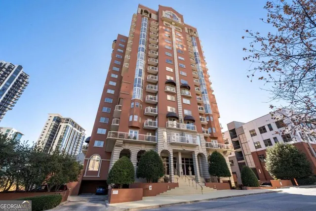 $414,000 | 3435 Kingsboro Road Northeast, Atlanta, GA 30326