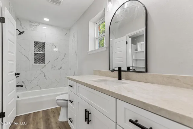 $350,000 | 7937 Helmsdale, Ocean Springs, MS 39564