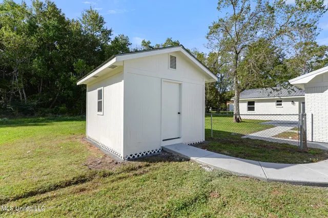 $350,000 | 7937 Helmsdale, Ocean Springs, MS 39564