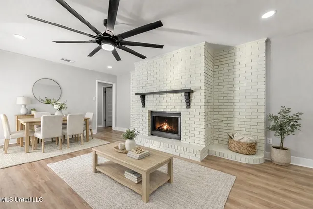 $350,000 | 7937 Helmsdale, Ocean Springs, MS 39564