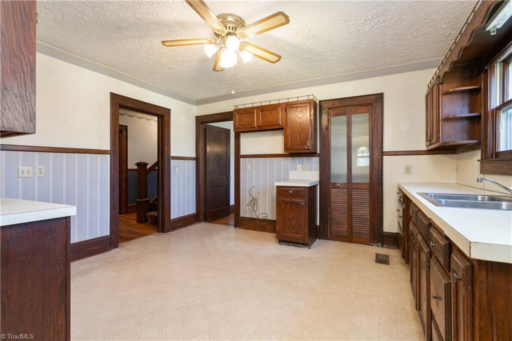 760 Ed Sink Road Thomasville, NC 27360 - Photo 14 of 50 Gallery Image 14