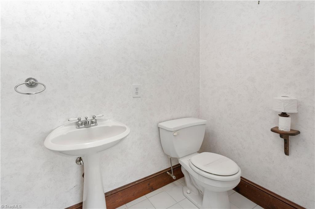 760 Ed Sink Road Thomasville, NC 27360 - Photo 19 of 50 Gallery Image 19