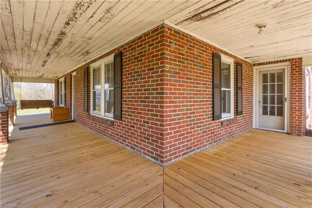 760 Ed Sink Road Thomasville, NC 27360 - Photo 5 of 50 Gallery Image 5